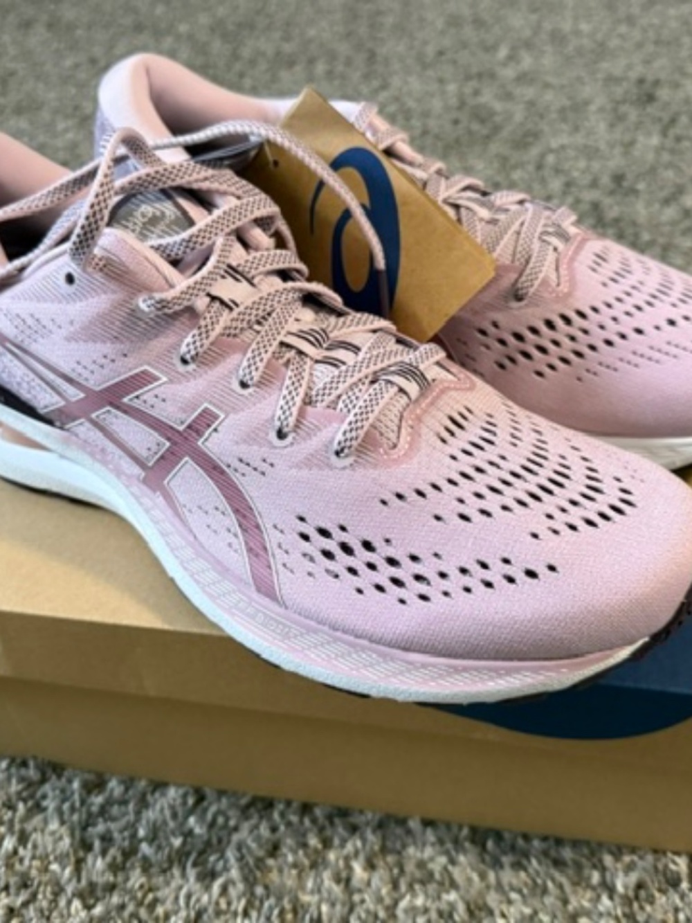 Asics Gel-Kayano 28 'Barely Rose'/White Women Size 11 (reg) NIB